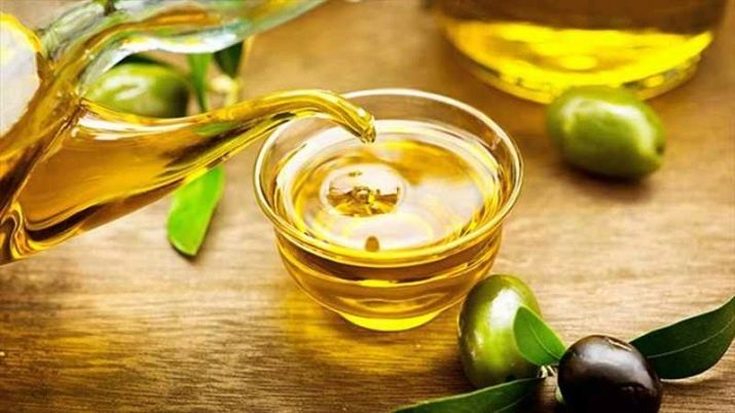 Jojoba oil for hair