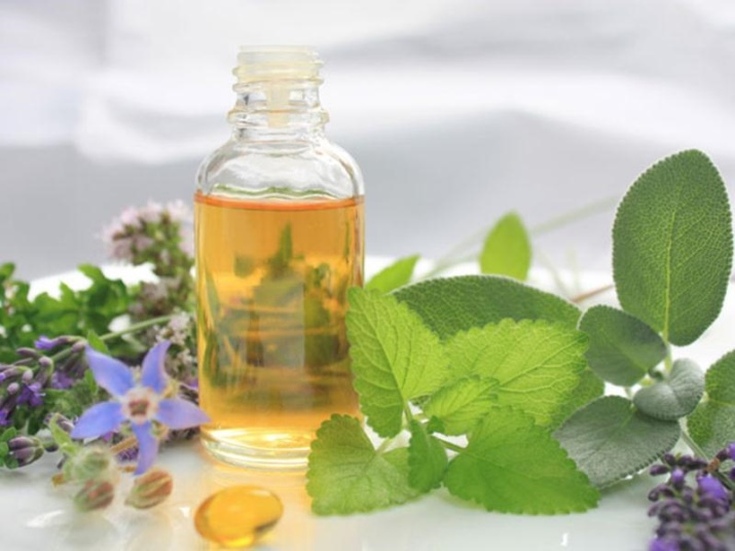 Peppermint oil for hair