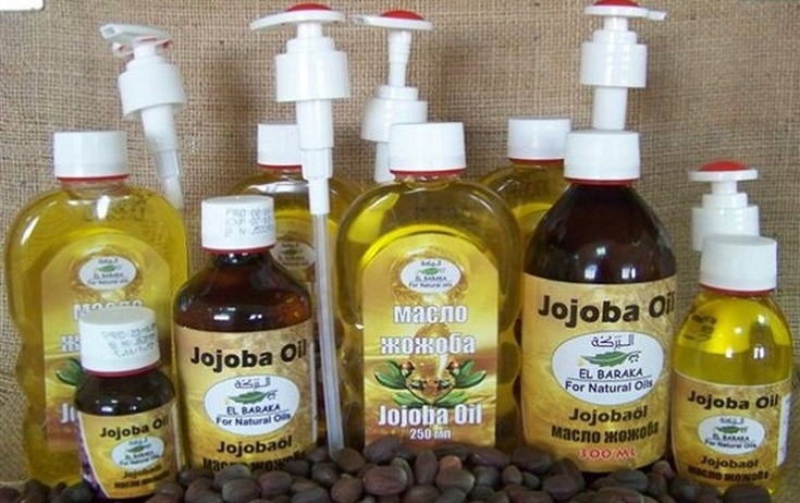 Jojoba oil for hair