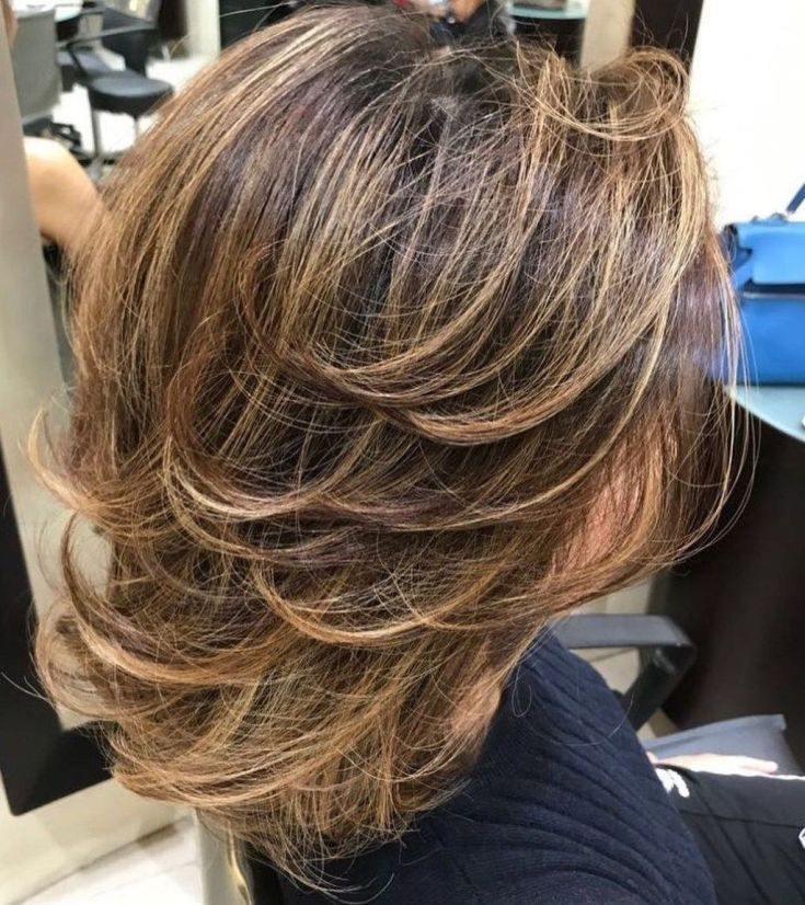 Highlighting on a haircut cascade - the best techniques for straight and curly hair