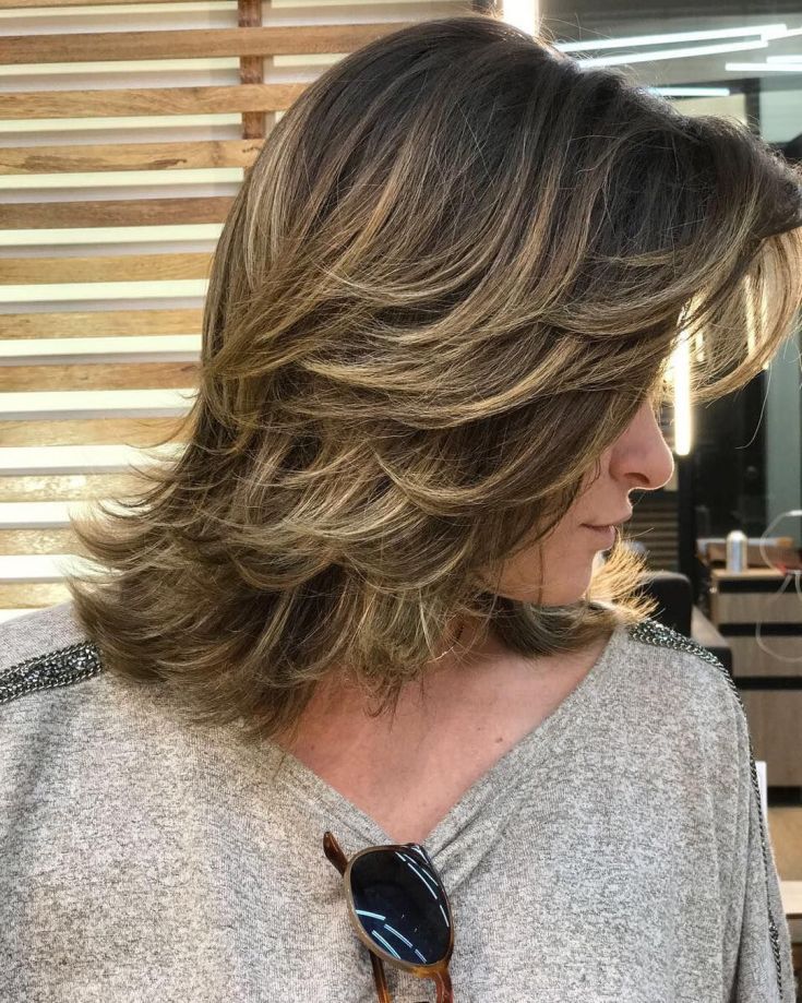 Highlighting on a haircut cascade - the best techniques for straight and curly hair