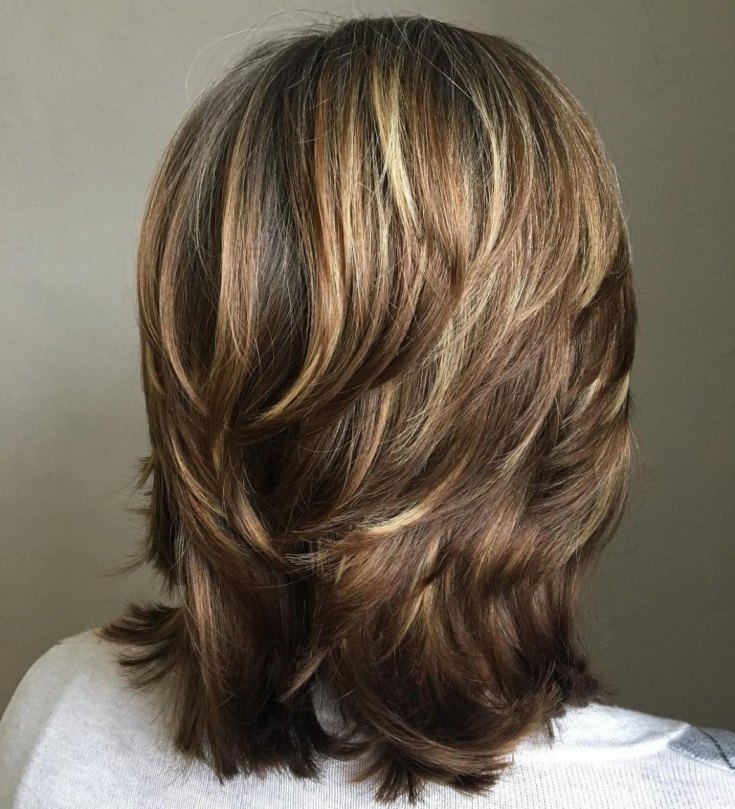 Highlighting on a haircut cascade - the best techniques for straight and curly hair